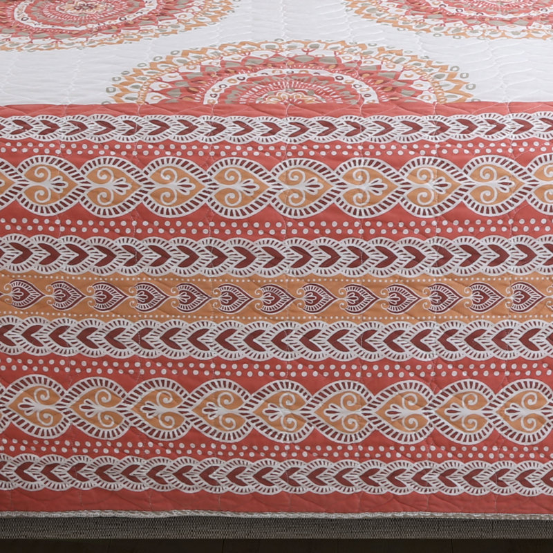 Aimee Striped Quilt Set, King Quilt + 2 King Shams