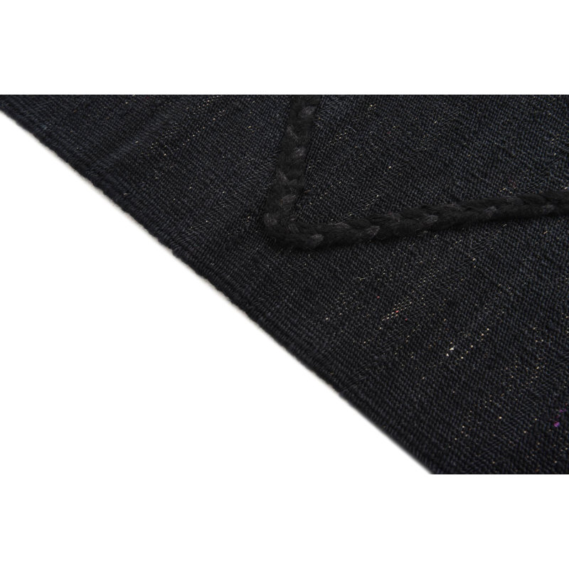 Tapis noir Jessen