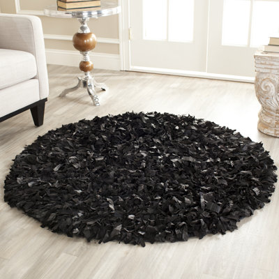Tapis noir II