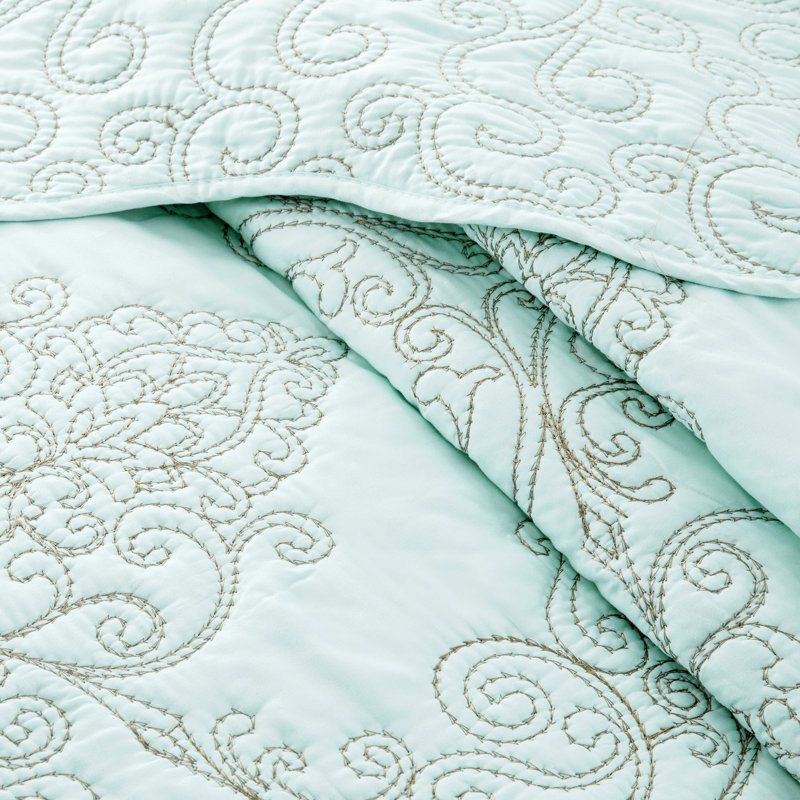 4 Piece Damask Oversized Embroidery Bedspread Set, Queen Quilt + 2 Queen Shams + Throw Pillow, Blue