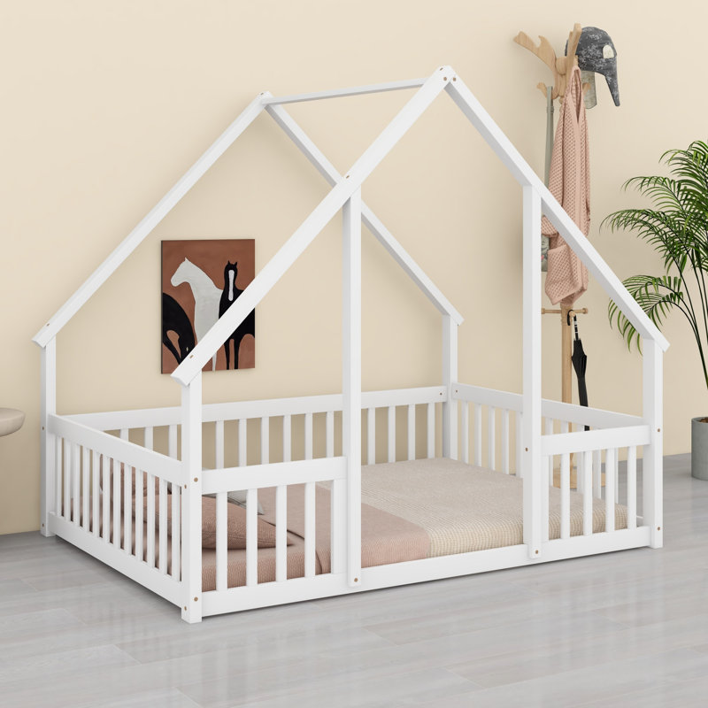 House-Shaped Floor Bed, Fence and Guardrails, White