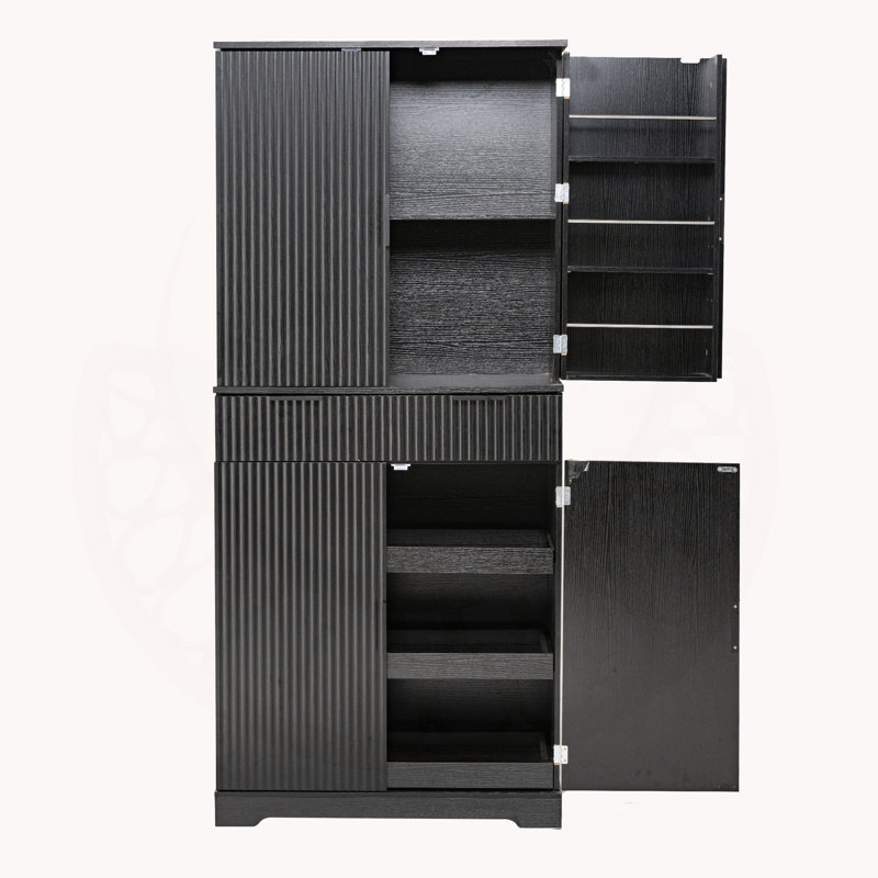 Spacieux garde-manger cannelé Hargett avec 3 tiroirs à clavier et 6 tablettes réglables, parfait pour un rangement polyvalent dans plusieurs pièces