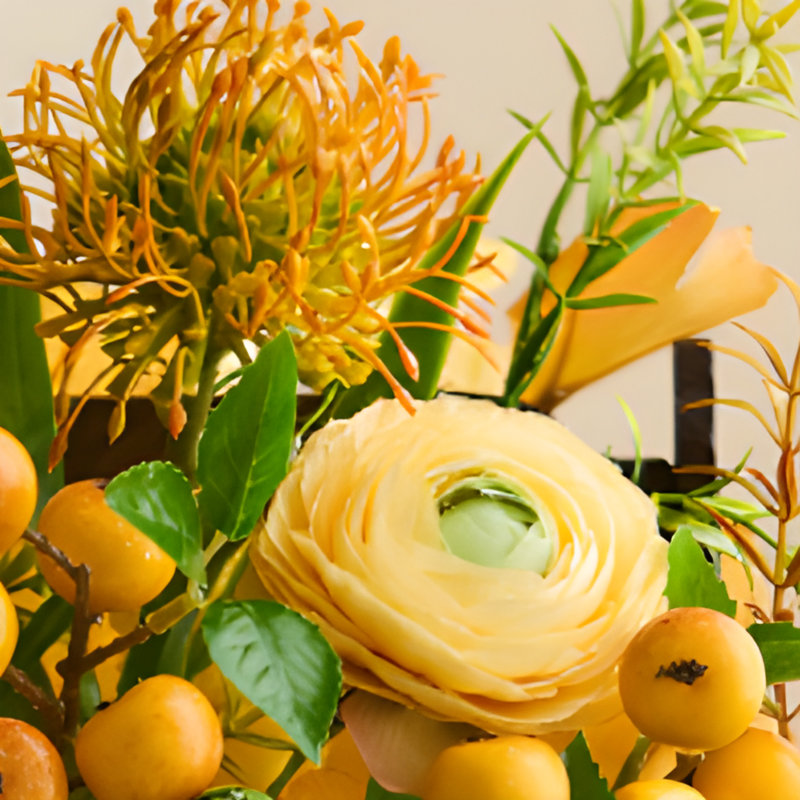 Ornements de fleurs simulées
