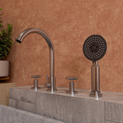 2 Handle Deck Roman Tub Faucet with Diverter