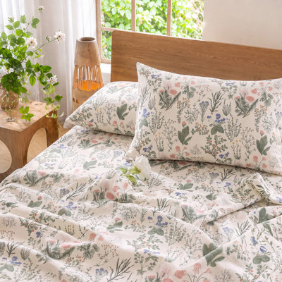 Green Floral Pillowcases King Size Set of 2, Botanical Wildflower Pillow Covers, Soft Breathable 100% Cotton Pillow Cases with Envelope Closure,Cottage Style