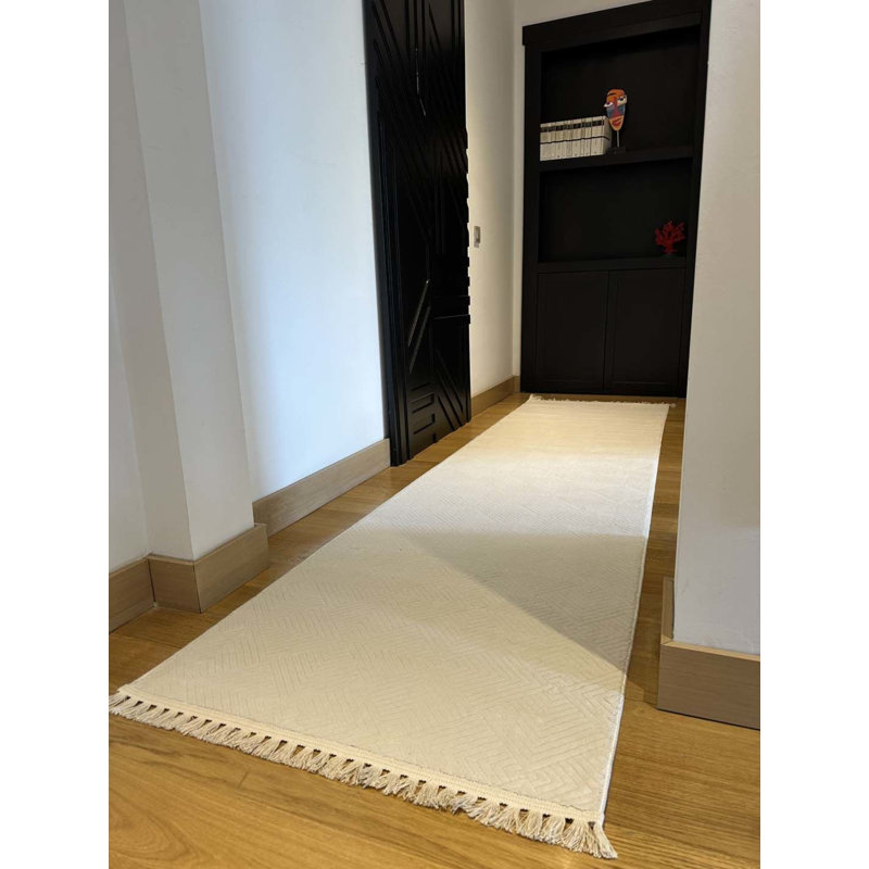 Tapis crème en coton tissé à la machine Landree, Rectangle 2 pi 7 po x 14 pi 9 po