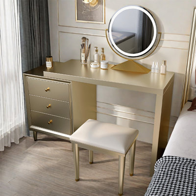 Suleymane Vanity