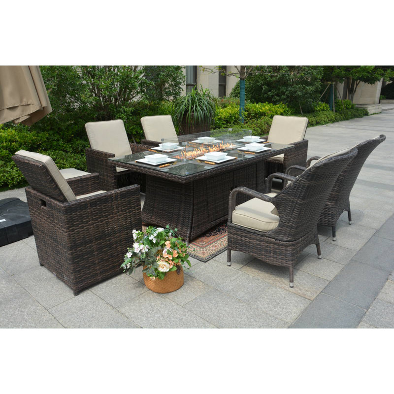 Ensemble de table de foyer d'extérieur avec coussins 71 po Warren