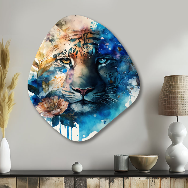 Portrait de tigre avec fleurs II - reproduction d'art asymétrique en tigre sur métal, sculpture murale, H 35 po x l 31 po
