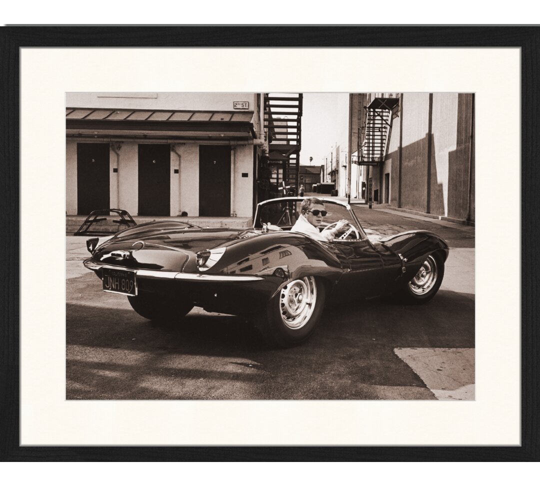 Gerahmtes Poster Steve McQueen in E Type