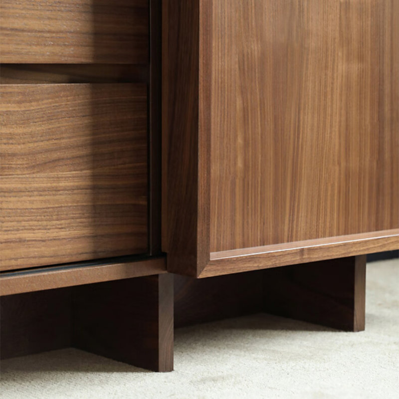 Buffet classique vieilli
