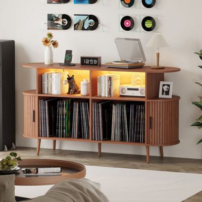 Grand support de tourne-disque rond avec station de charge et lumière DEL, meuble de rangement pour disques en vinyle cannelé, support de table tournante à portes coulissantes moderne Mid-Century avec support à tablettes ouvertes pour le salon de la chambre à coucher
