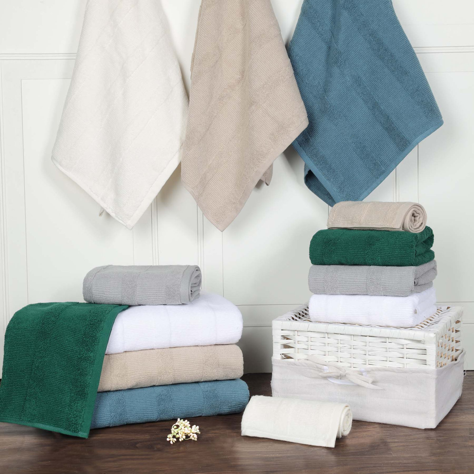 Oilton 12-Piece Ribbed Cotton Bath Towel Set, White