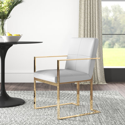 Fauteuil rembourré Poulin