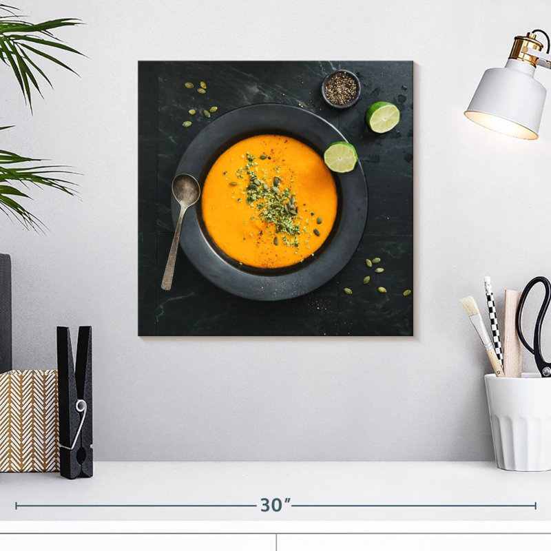 Soupe salée Yarlin, H 16 po x l 16 po