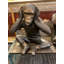 Statue trois singes de Jaxon sur banc