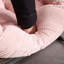 Chaise berçante surdimensionnée en rotin tissé à la main avec coussin rembourré-521257275