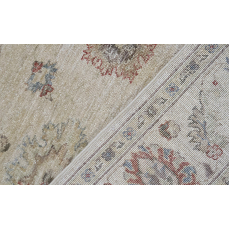 Tapis beige noué à la main de haute qualité