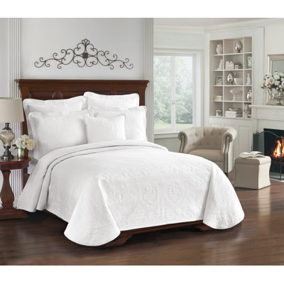 Historic Charleston King Charles Lightweight Cotton Matelasse Quilted Coverlet, King, White