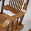 Chaise berçante française en bois