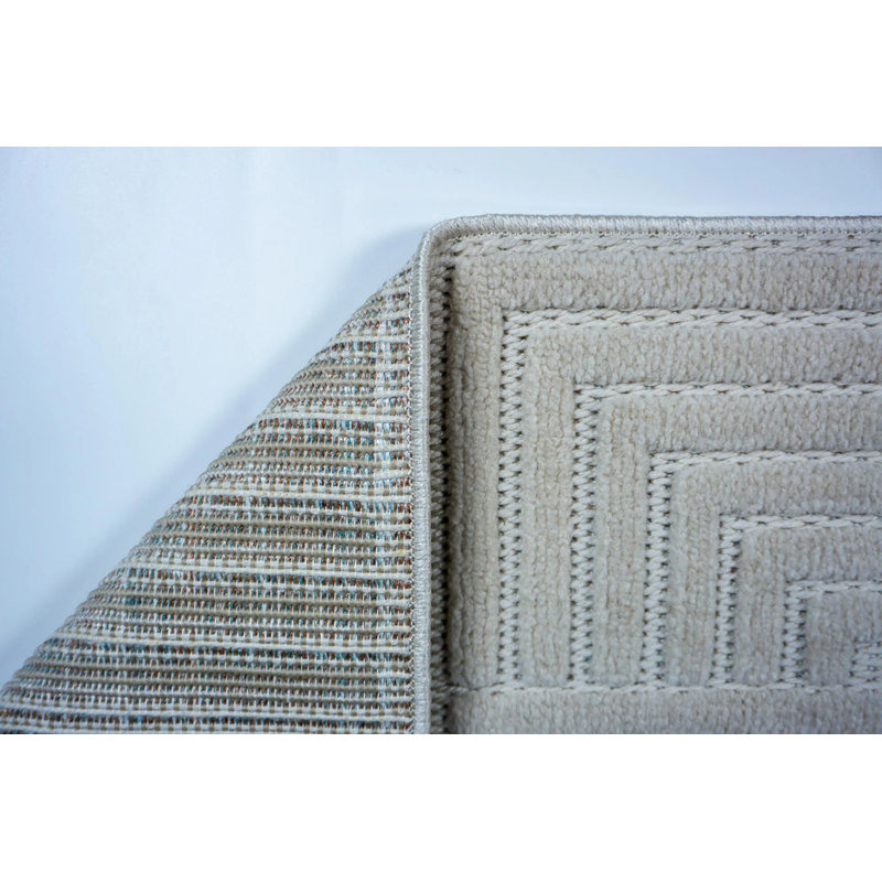 Tapis décoratif beige antidérapant Rothe, Rectangle 2 pi 8 po x 3 pi 4 po
