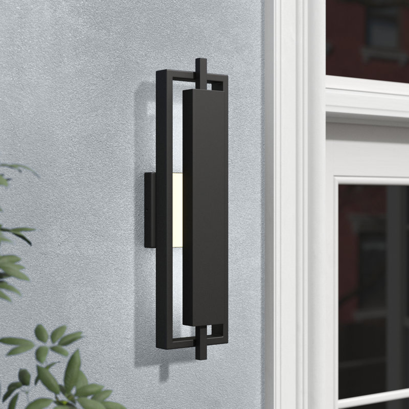 Lanterne murale d'extérieur à DEL Ludgershall, H 20,5 po x l 5,75 po x P 3,75 po
