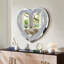 Miroir mural en forme de cœur 27,5 po Amla