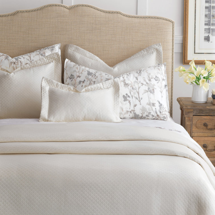 Matera Sateen Coverlet Set