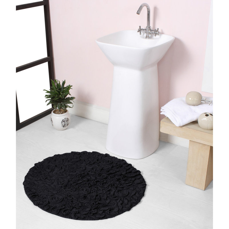 Taki Cotton Round Bath Rug, Black, 22" Round