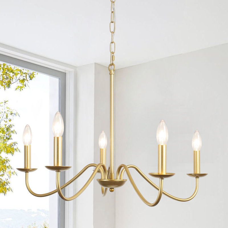 Lustre classique à 5 lumières de style bougie Valerie, Or