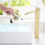 Robinet de salle de bain Modern-121639298
