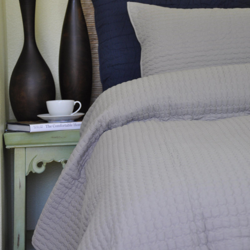 Urban Gray Traditional Cotton Quilt