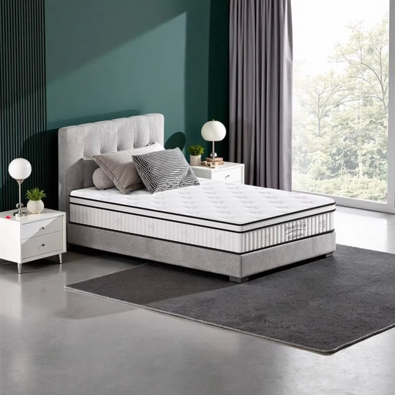 Grand matelas grand lit, matelas hybride de 10 pouces avec ressorts ensachés individuellement, support ferme moyen pour un sommeil réparateur