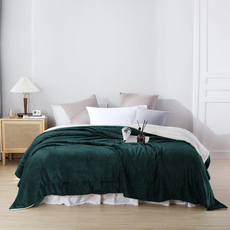 Jeté réversible en molleton Sherpa Plush - Couverture douce et chaude pour lit et canapé, Simple (60 po x 80 po), Émeraude
