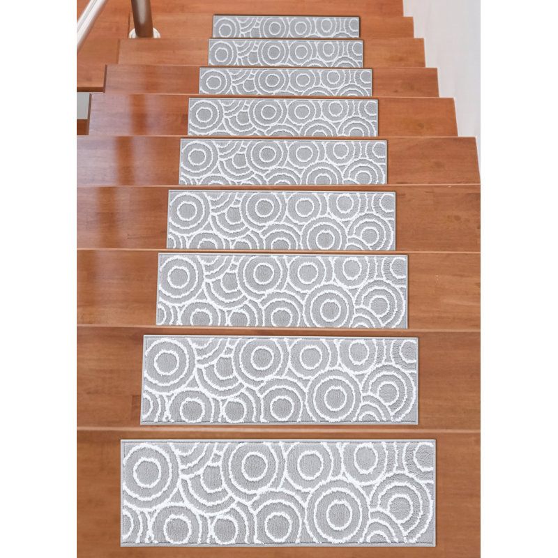 Windham Non-Slip Stair Tread, Gray/Ivory