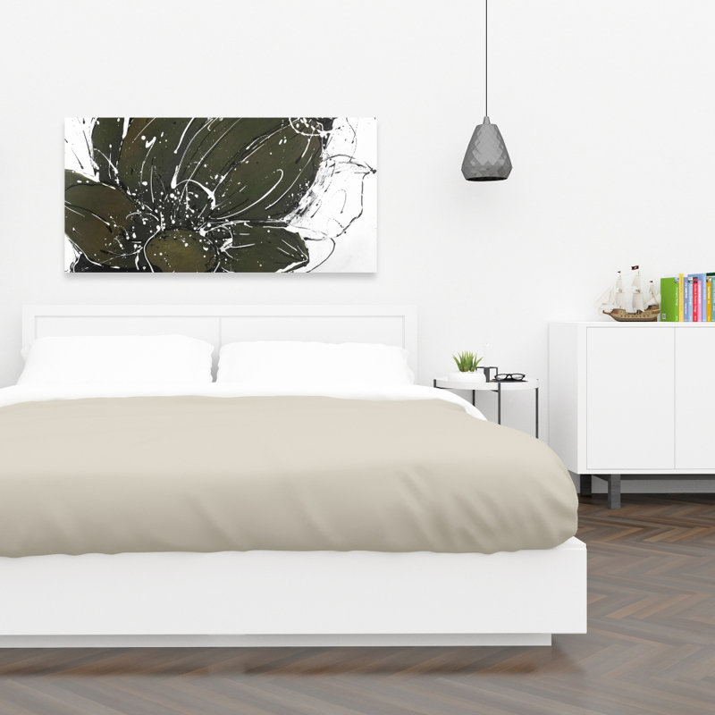 Abstract Flower with Paint Splash - Green Contemporary Canvas