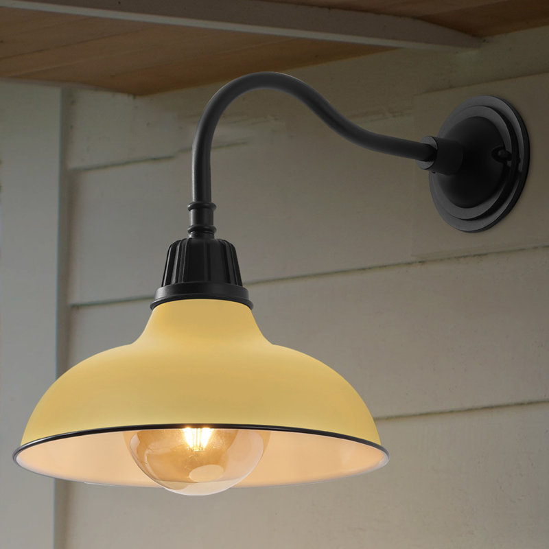 Manderfeld Iron Wall Light, Matte Yellow