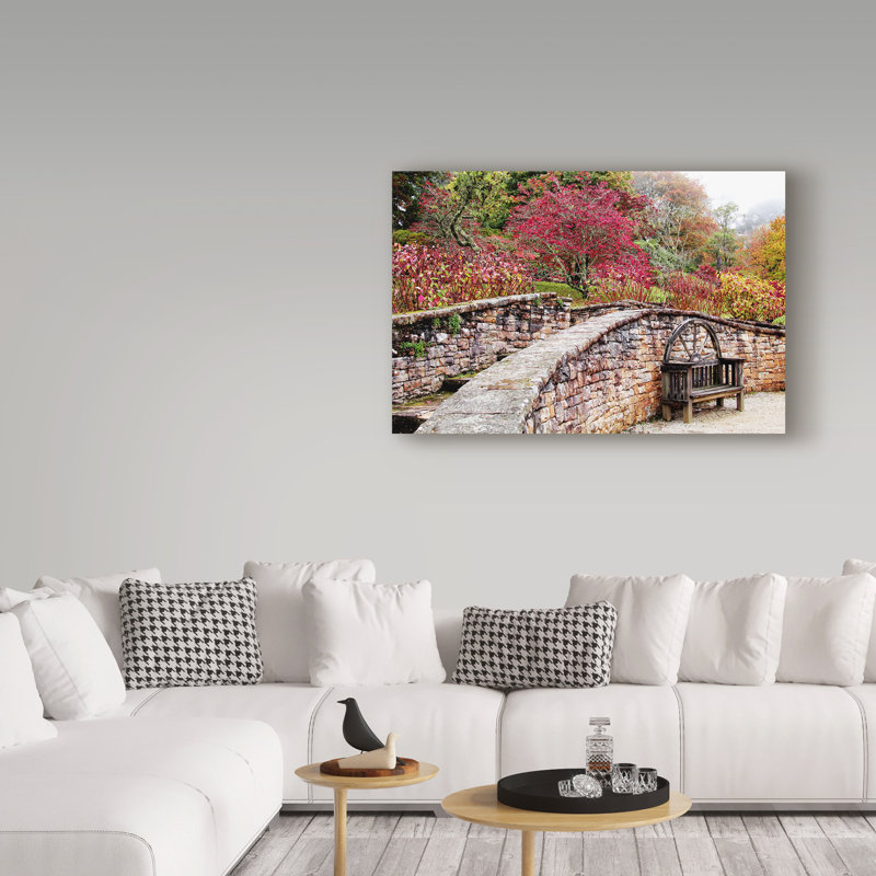 «Garden Bridge Stone» par Yareny, reproduction de photo sur toile tendue, H 16 po x l 24 po x P 2 po