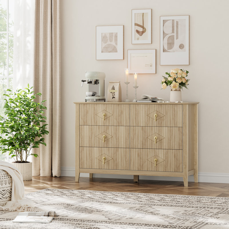 Commode en bois 47 tiroirs de 47,2 po de largeur, commode cannelée moderne, armoire de rangement pour la chambre à coucher et le salon - Naturel