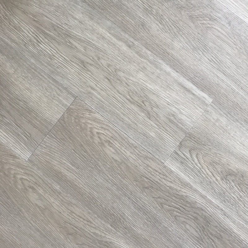Planche de vinyle de luxe en chêne 7,2 po x 48 po x 5,5 mm