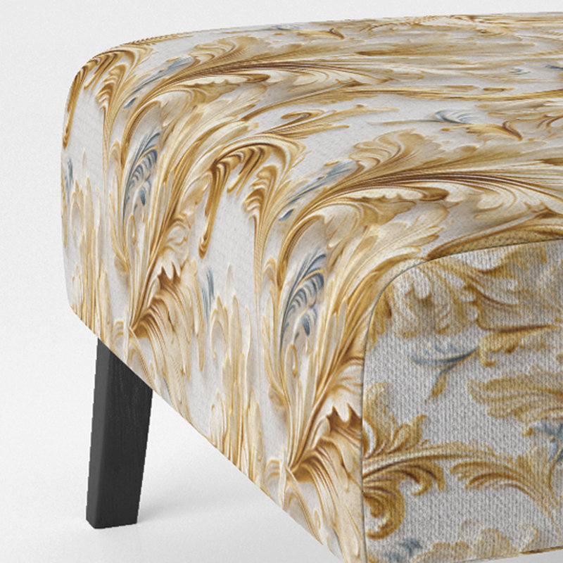 Fauteuil de chambre rembourré doré et blanc damassé doré et blanc