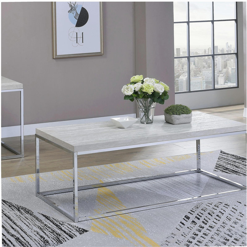 Table basse en chêne clair et chrome avec base ouverte