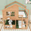 Lit superposé en bois avec toit de style maison-176350433