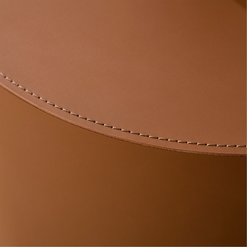 Table en cuir brun moderne Modern, Brown