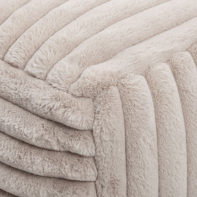 Repose-pieds Demetrios, Fausse fourrure beige
