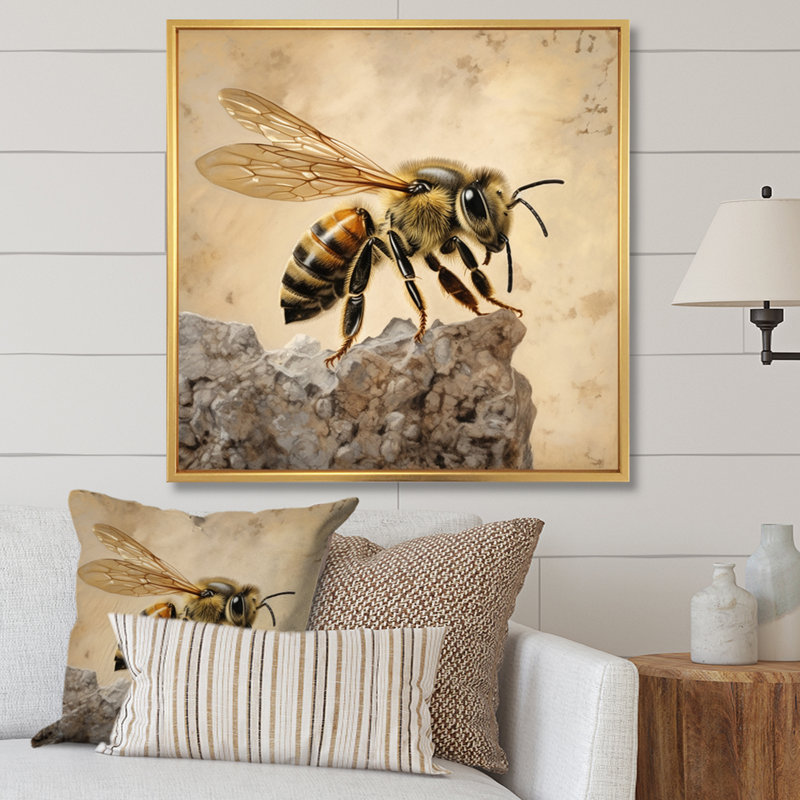 Floral Bee II - décoration murale toile sur toile, Cadre flottant doré, H 24 po x l 24 po x P 1 po