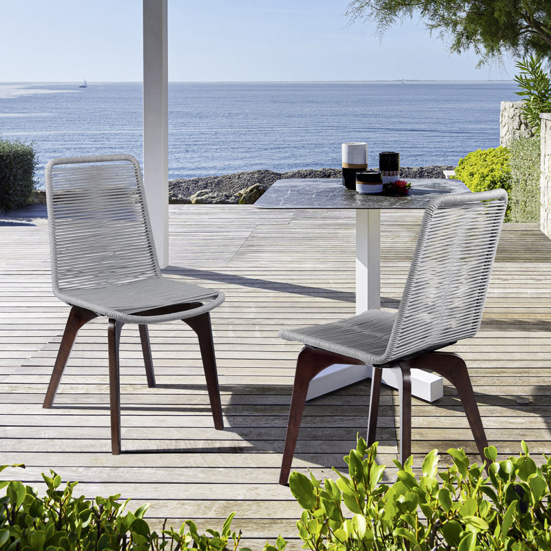 Chaises de salle à manger d'extérieur en bois d'eucalyptus foncé et corde - ensemble de 2
