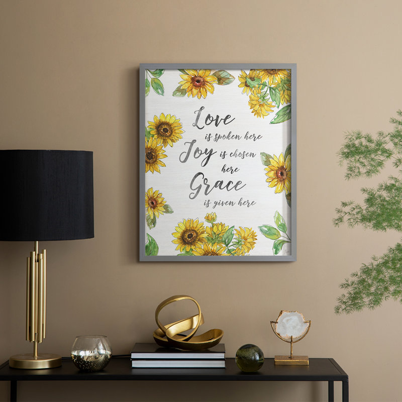Grace Grace Here, reproduction encadrée - bois massif, Gris, H 21 po x l 17 po