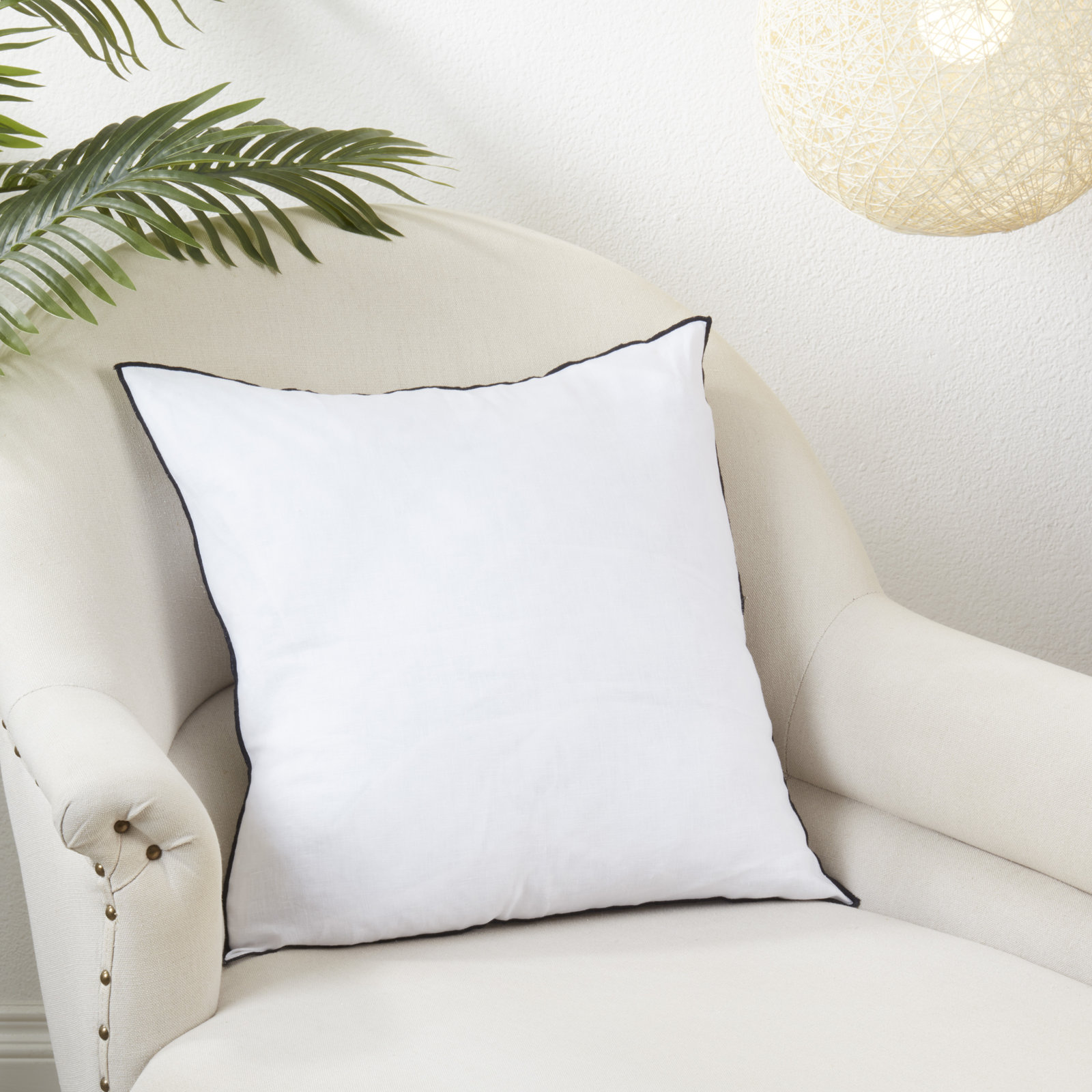 Riggs 20" x 20" Linen Pillow Cover, Black