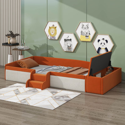 Lit de jour de conception simple, enveloppé dans un tissu doux et moelleux, livré avec des escaliers et un repose-pieds avec vérin à gaz, ainsi que des barrières de sécurité rembourrées